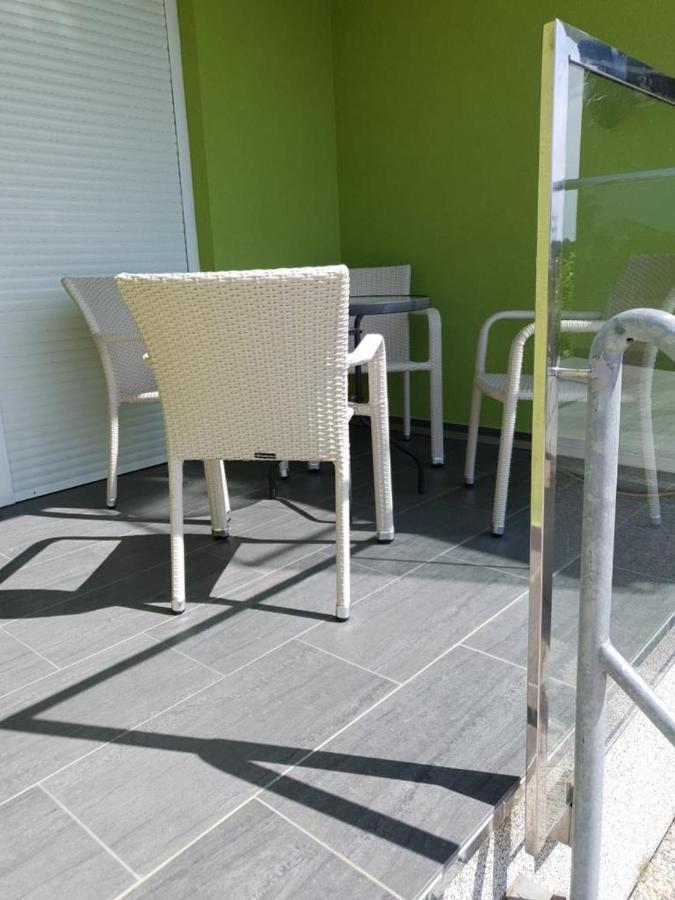 Apartmani Matko Nin Eksteriør bilde
